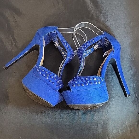 JUSTFAB  PYRAMID STUD DETAILS PEEP TOE ANKLE STRAP HIGH HEEL STILETTOS SANDAL - Picture 12 of 14